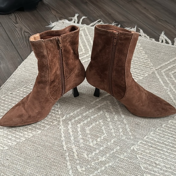 Madewell Booties - Picture 2 of 7
